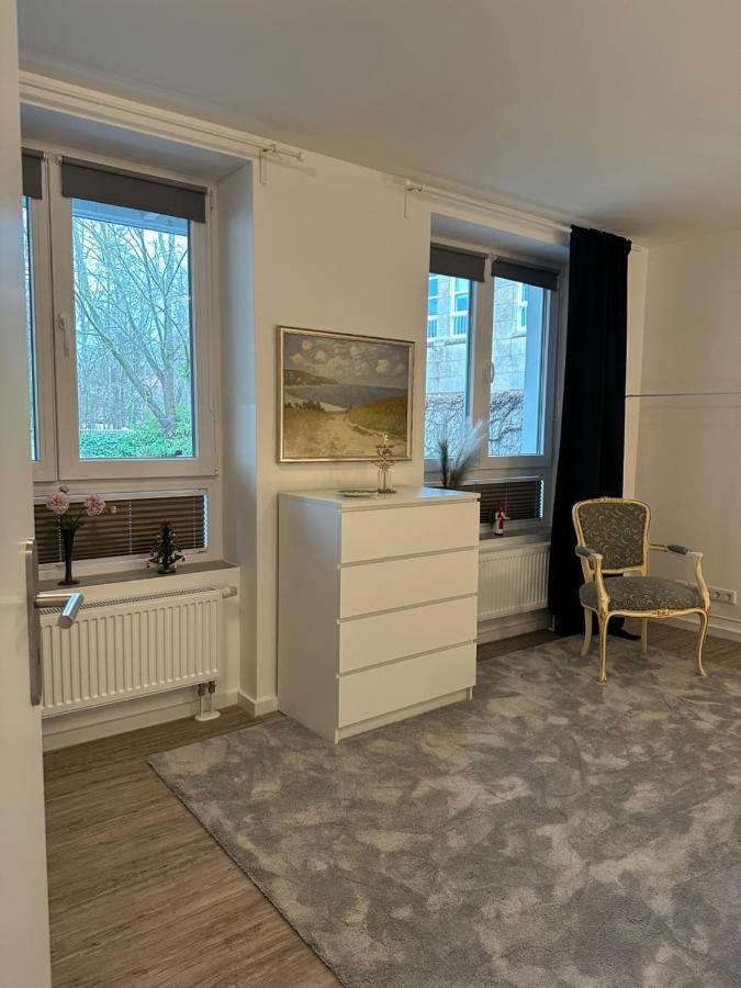 Am Kleinen Muehlenteich - Zentrale Ruhige Lage Mit Parkplatz Und Fahrraedern Apartment Flensburg Bagian luar foto