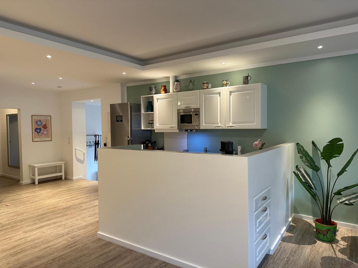 Am Kleinen Muehlenteich - Zentrale Ruhige Lage Mit Parkplatz Und Fahrraedern Apartment Flensburg Bagian luar foto